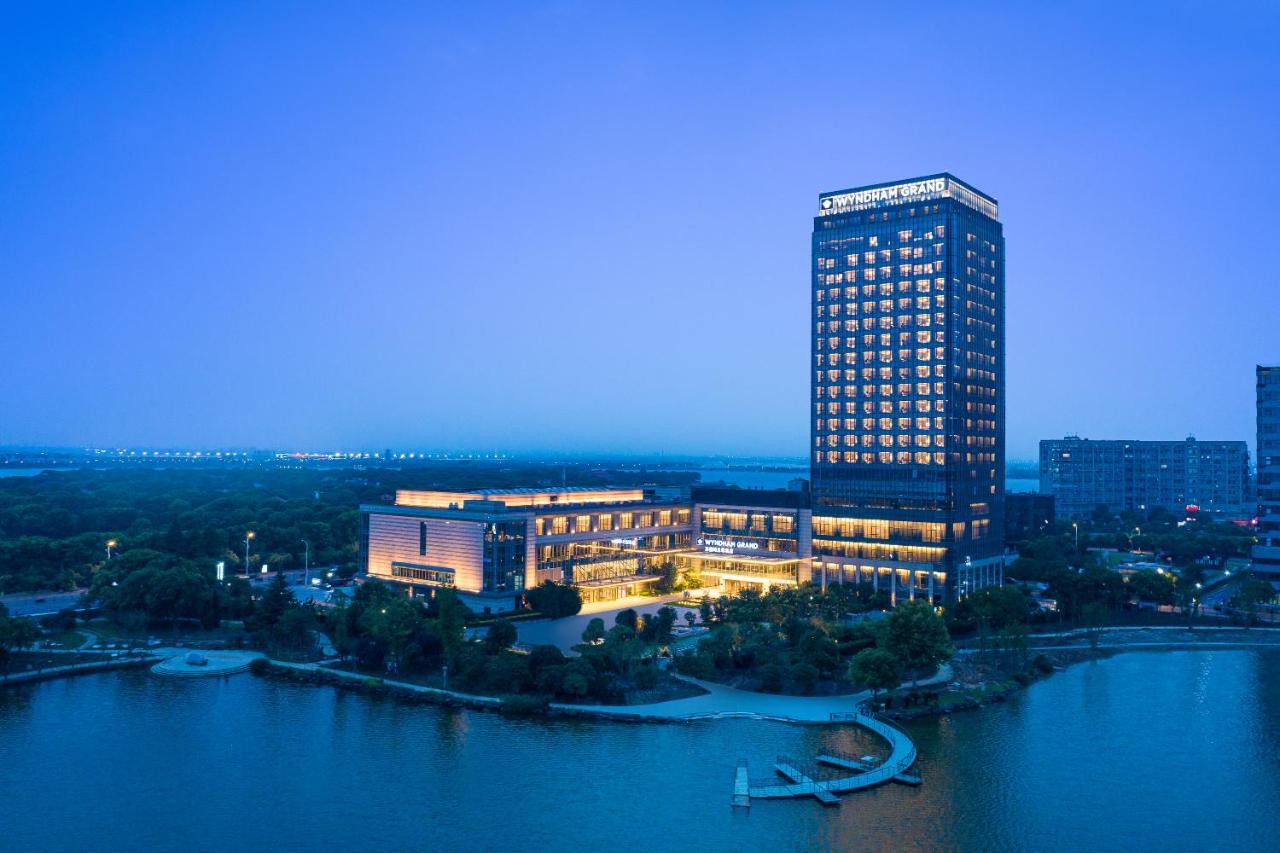 Hotel Wyndham Grand Suzhou Fenhu Xinta Exterior foto